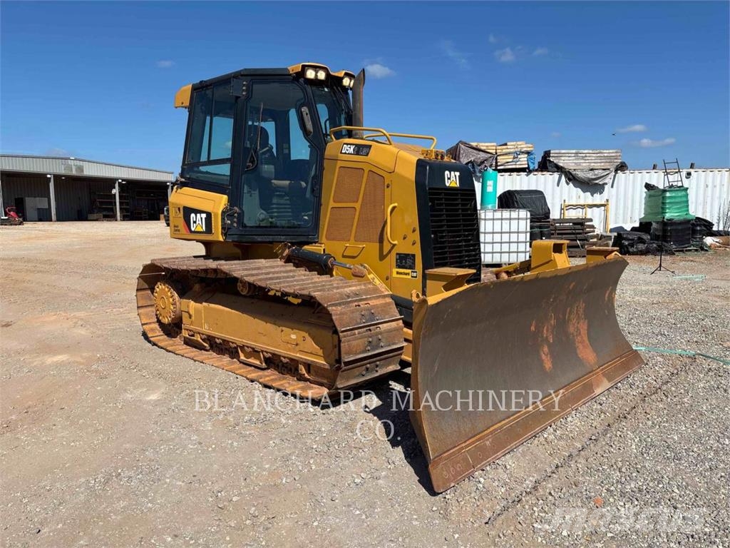 CAT D5K2LGP Buldožerji goseničarji