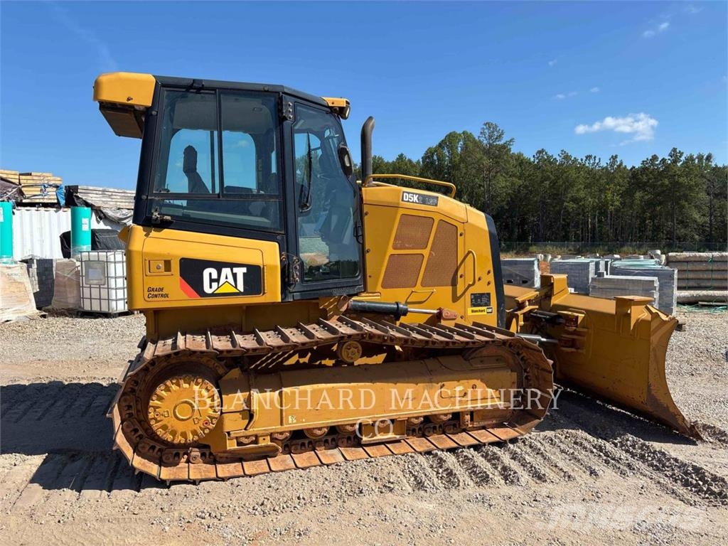 CAT D5K2LGP Buldožerji goseničarji