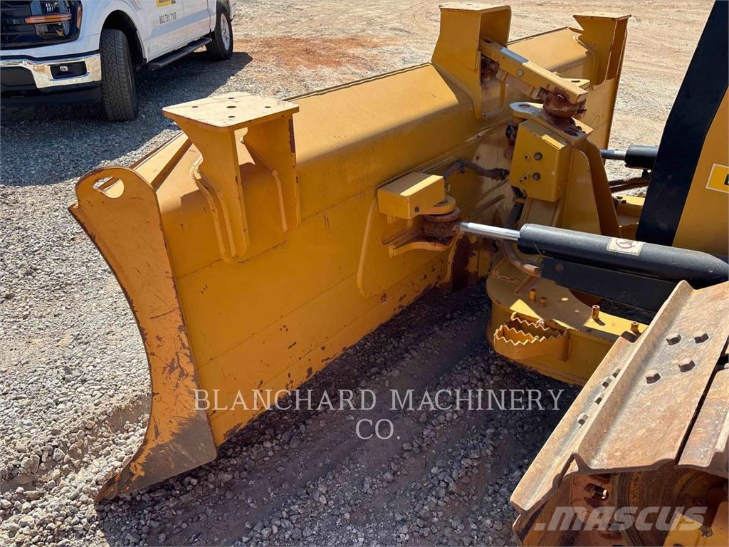 CAT D5K2LGP Buldožerji goseničarji