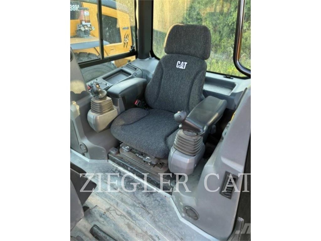 CAT D5K2LGP lánctalpas dózerek