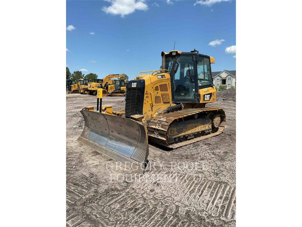CAT D5K2LGP Гусеничні бульдозери