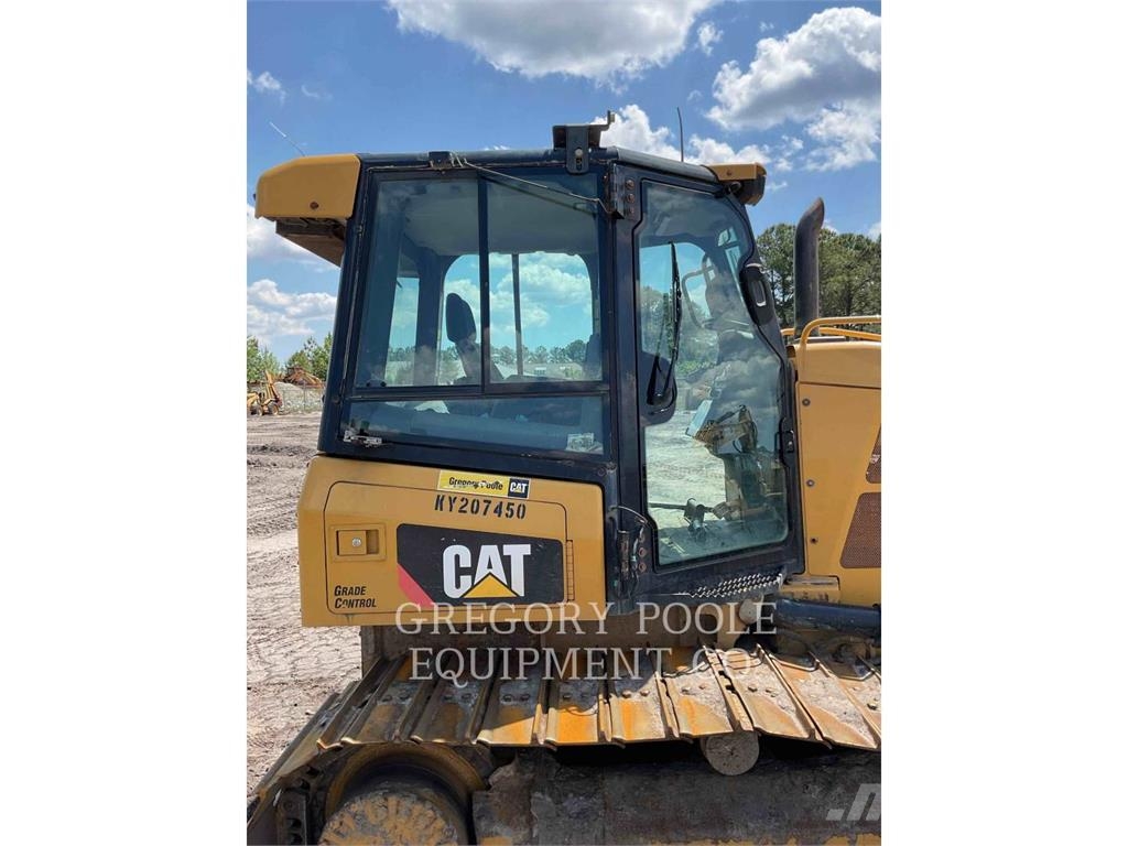 CAT D5K2LGP Гусеничні бульдозери