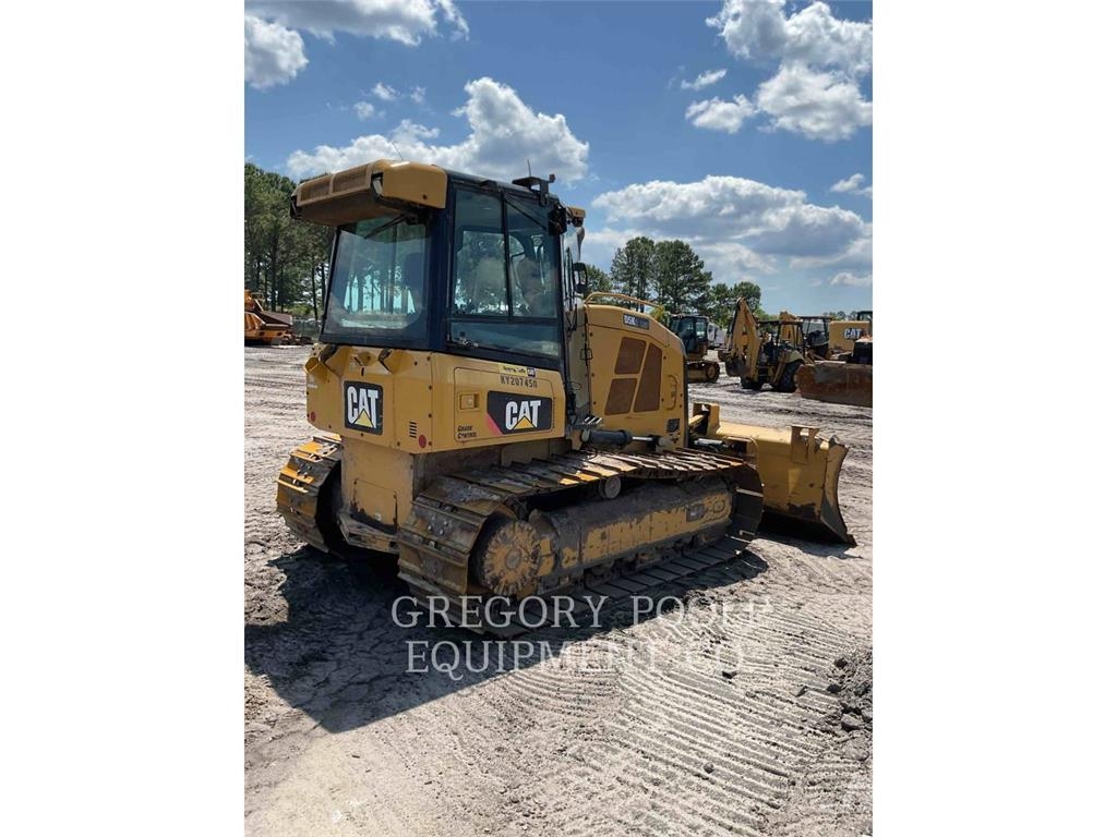 CAT D5K2LGP Гусеничні бульдозери