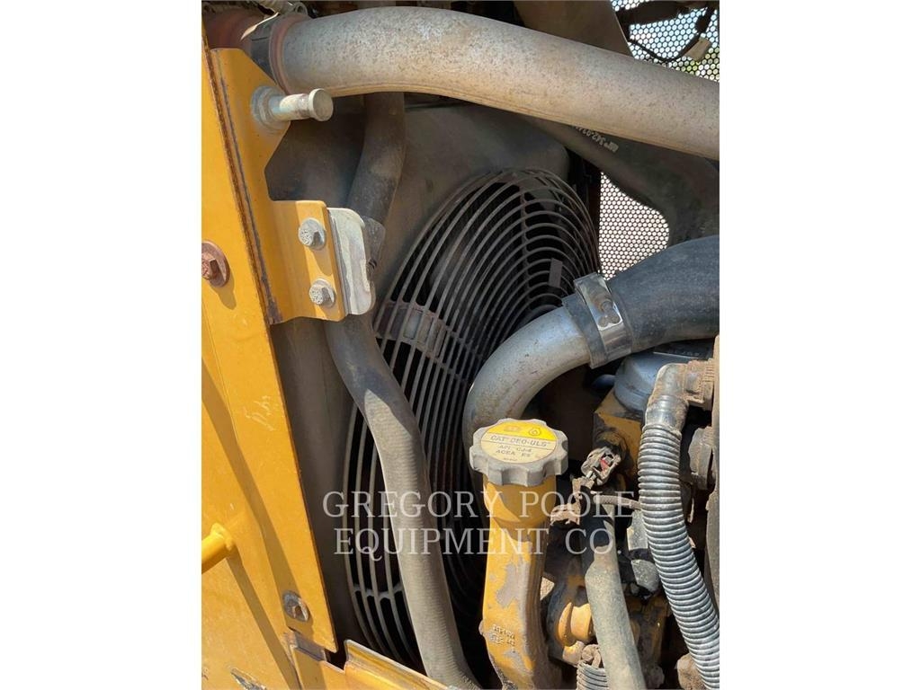 CAT D5K2LGP Гусеничні бульдозери