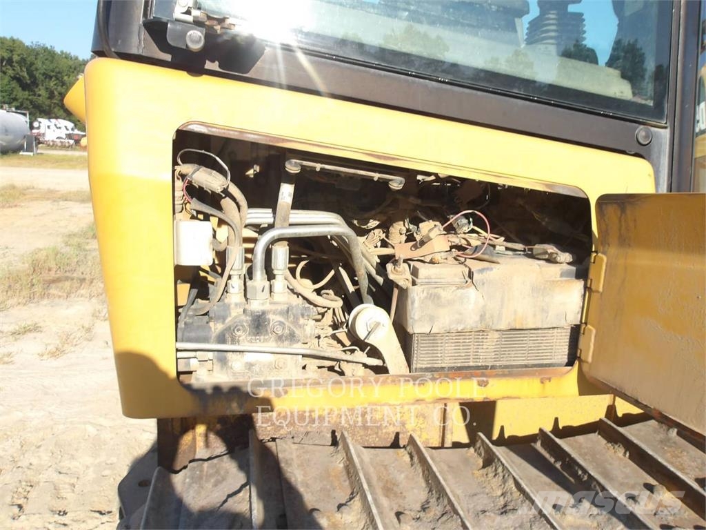 CAT D5K2LGP Bulldozer