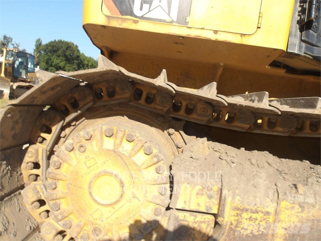 CAT D5K2LGP Bulldozer