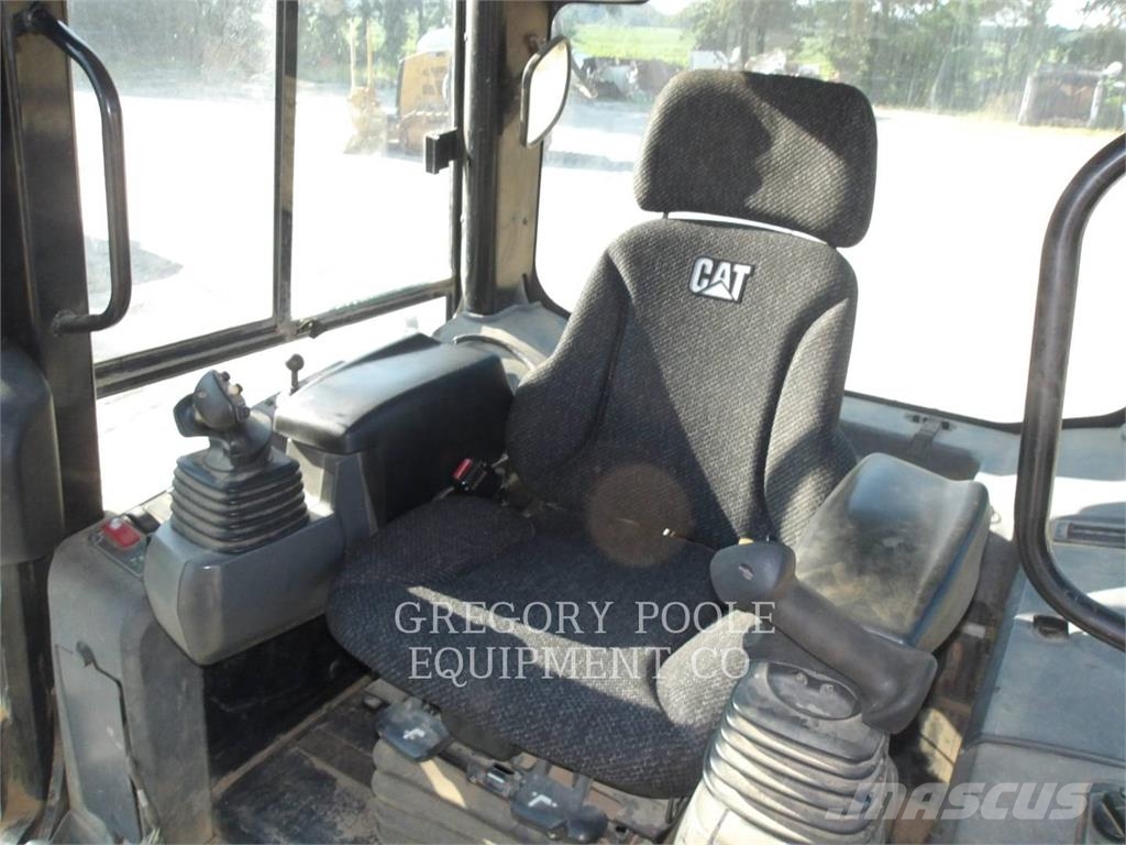 CAT D5K2LGP Bulldozer