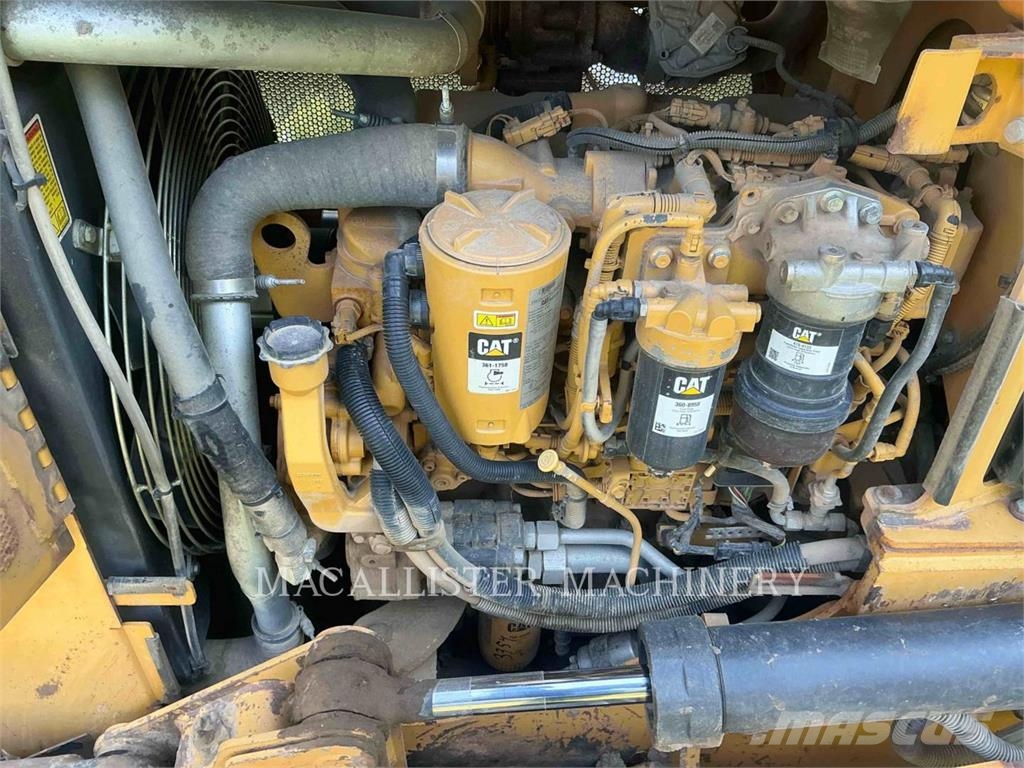 CAT D5K2XL Bulldozer