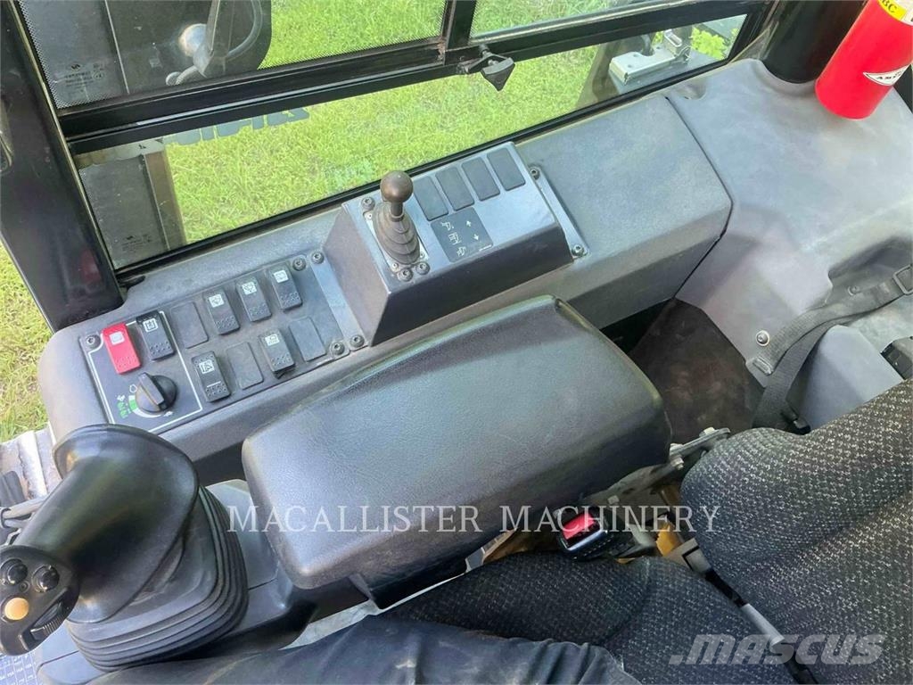 CAT D5K2XL Bulldozer