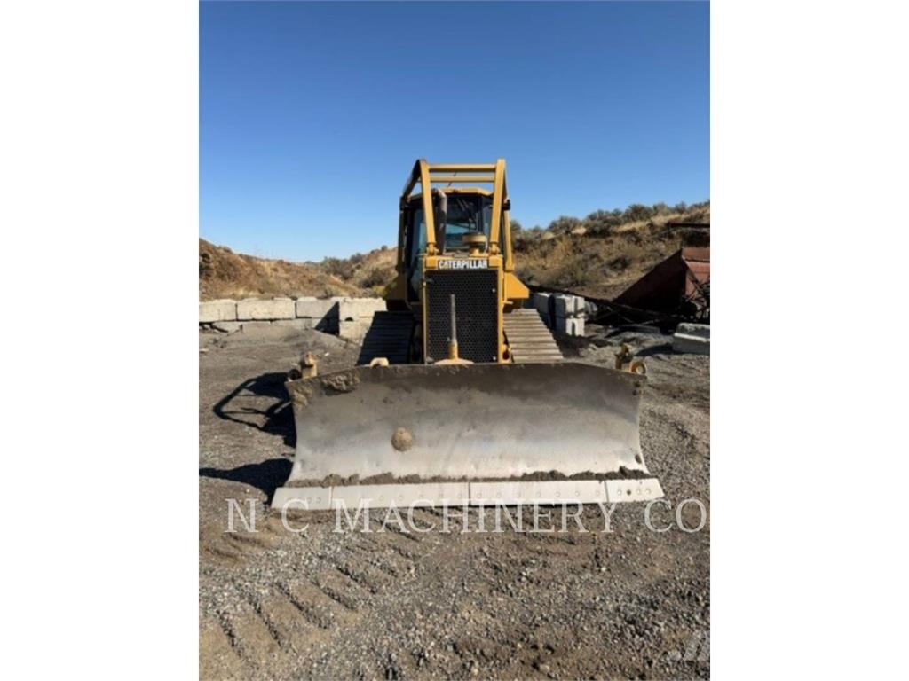 CAT D5MXL Buldozer sobre oruga