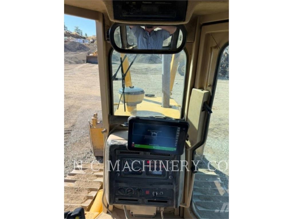 CAT D5MXL Buldozer sobre oruga