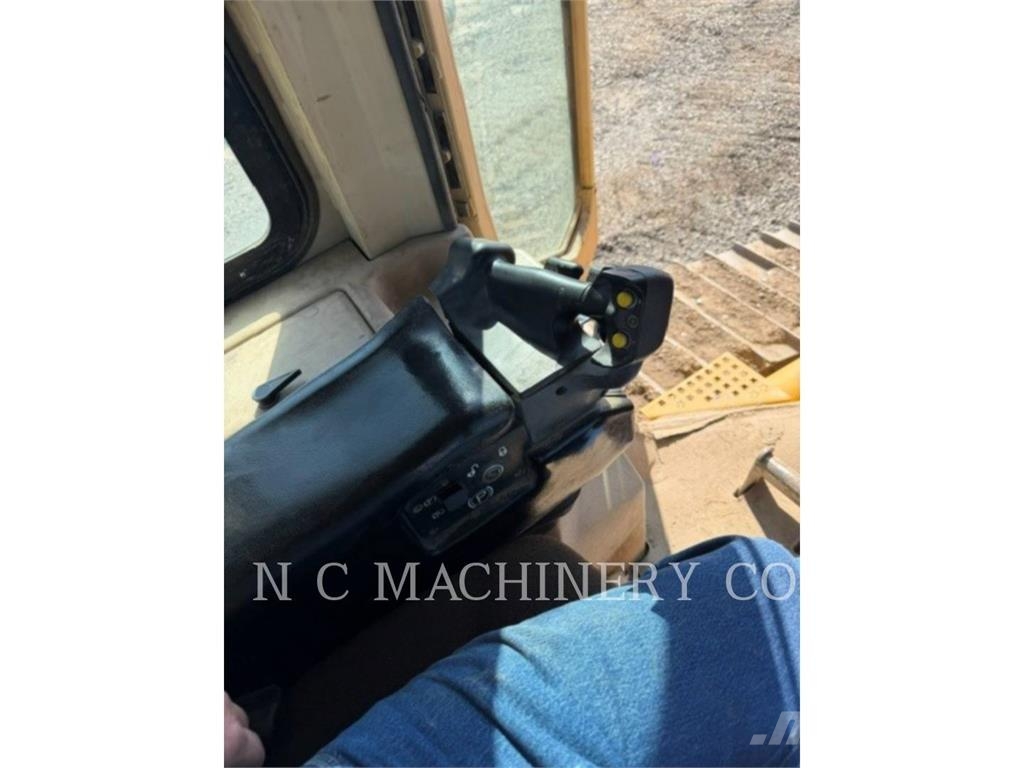 CAT D5MXL Buldozer sobre oruga