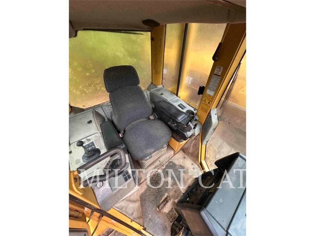 CAT D5N LGP Crawler dozers