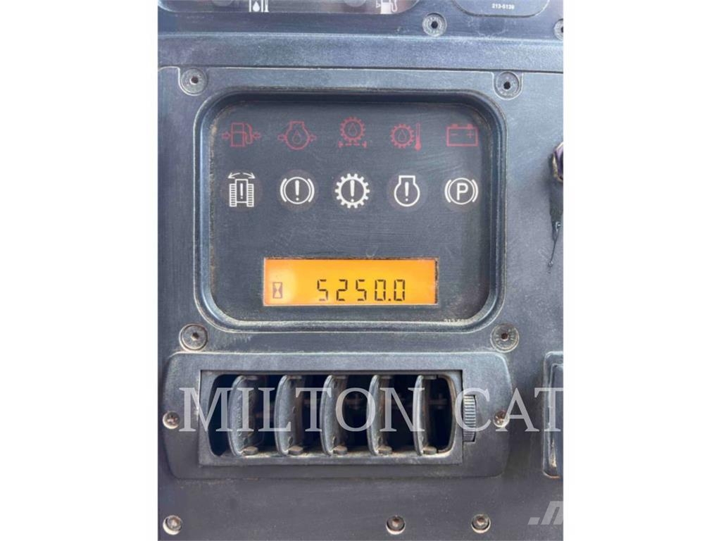 CAT D5N LGP Crawler dozers