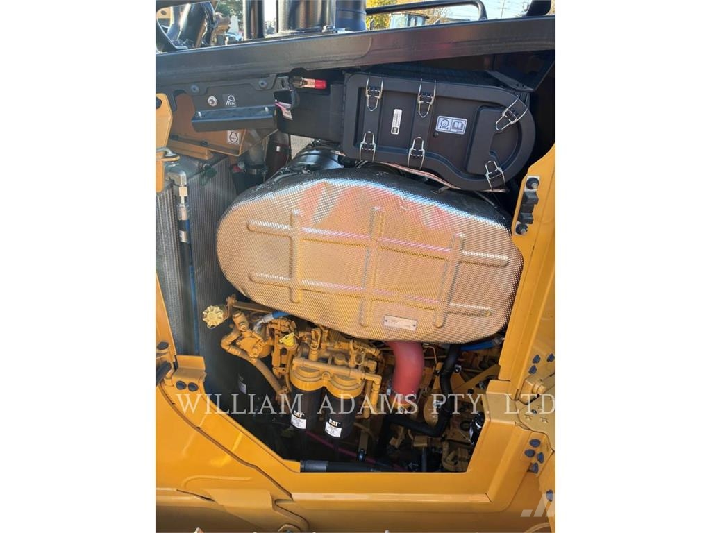CAT D6 Crawler dozers