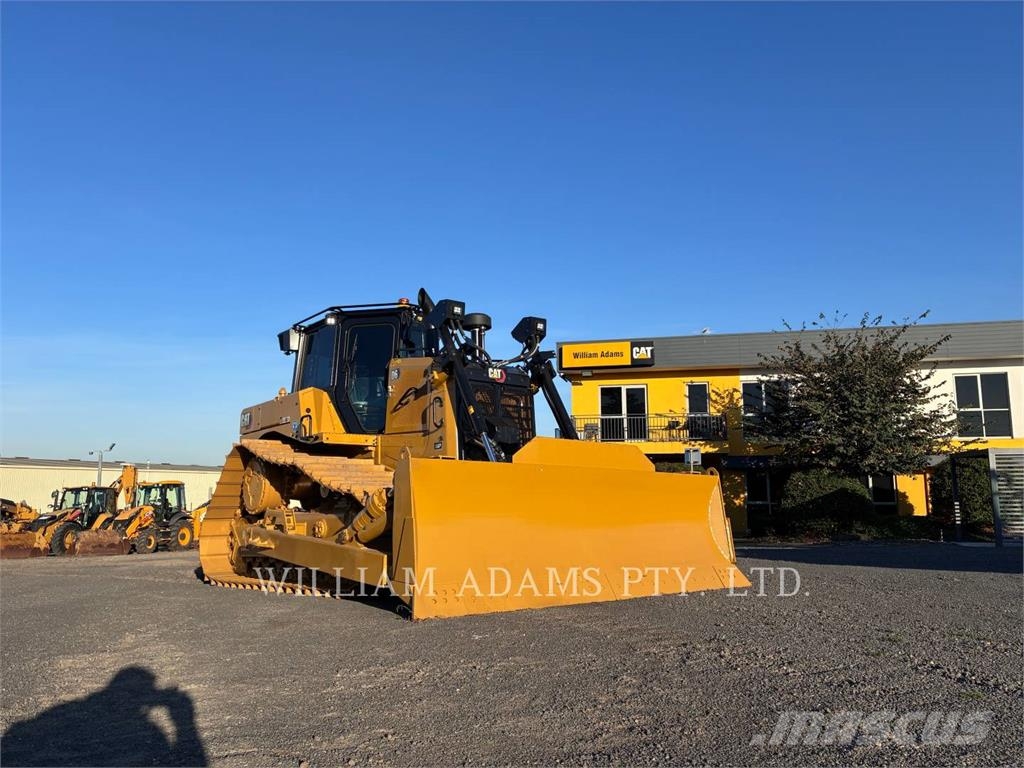 CAT D6 Crawler dozers