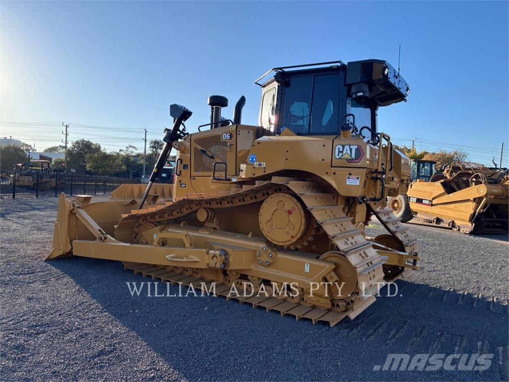 CAT D6 Crawler dozers