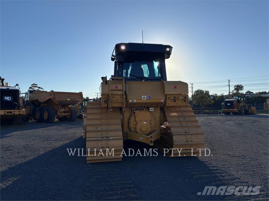 CAT D6 Crawler dozers