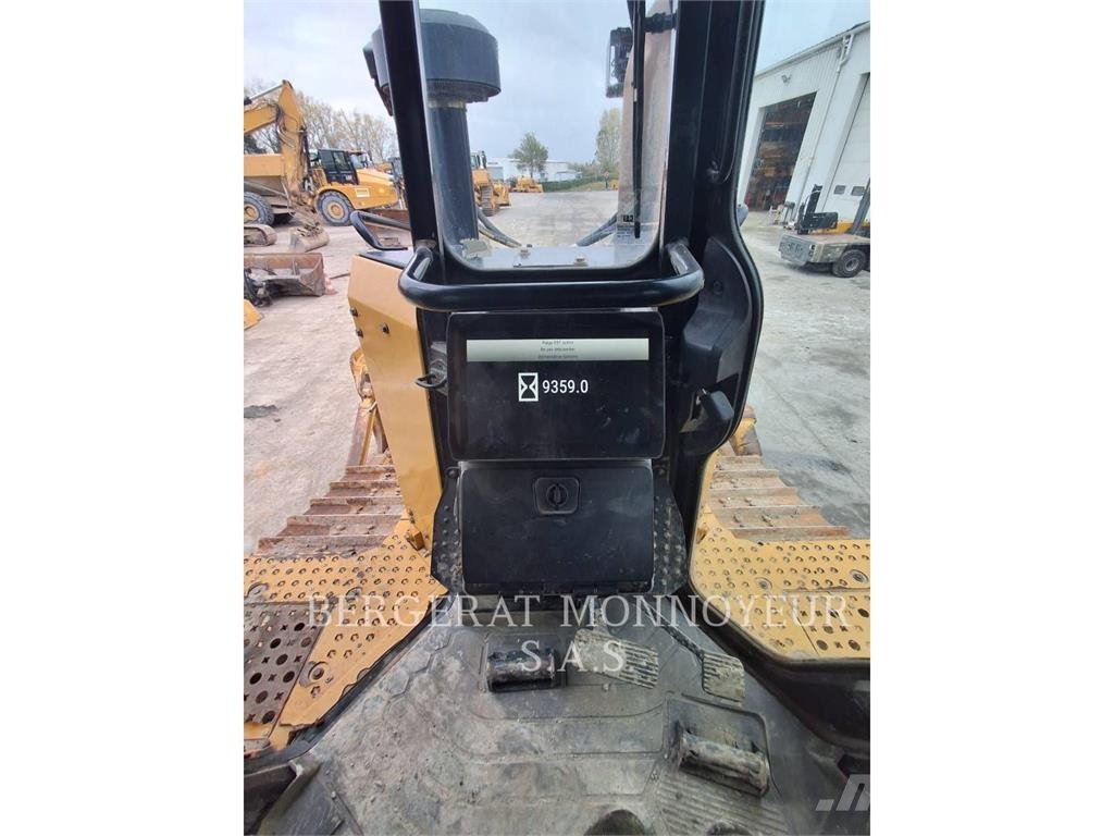 CAT D6 Bouteurs sur chenilles