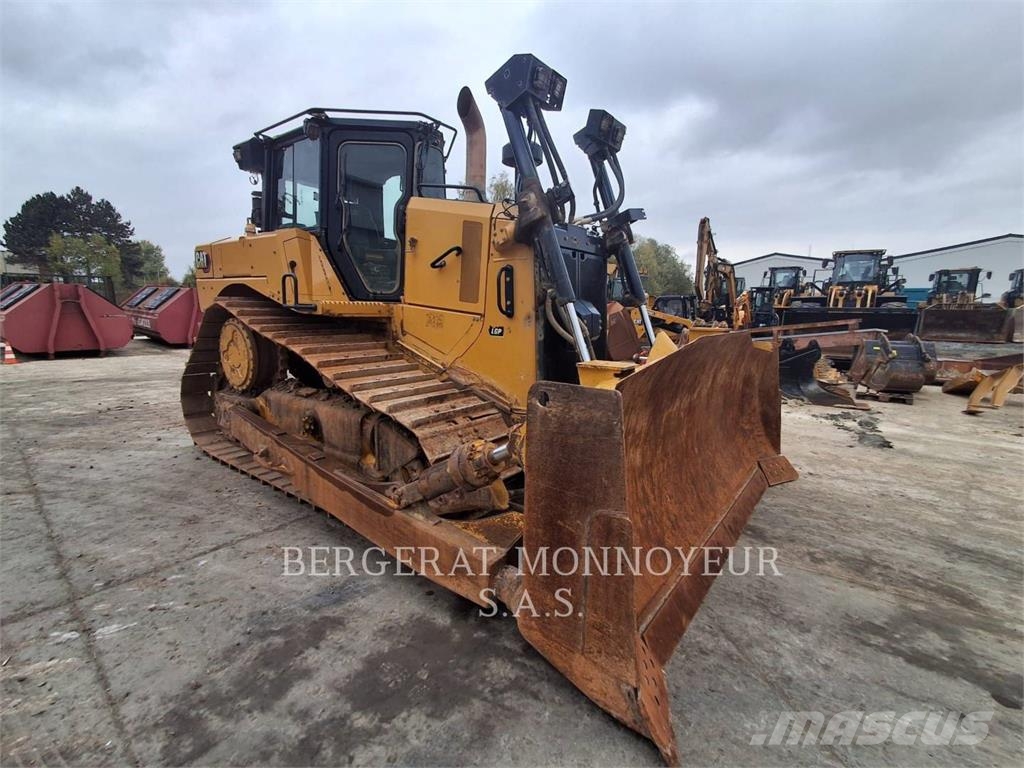 CAT D6 Bouteurs sur chenilles