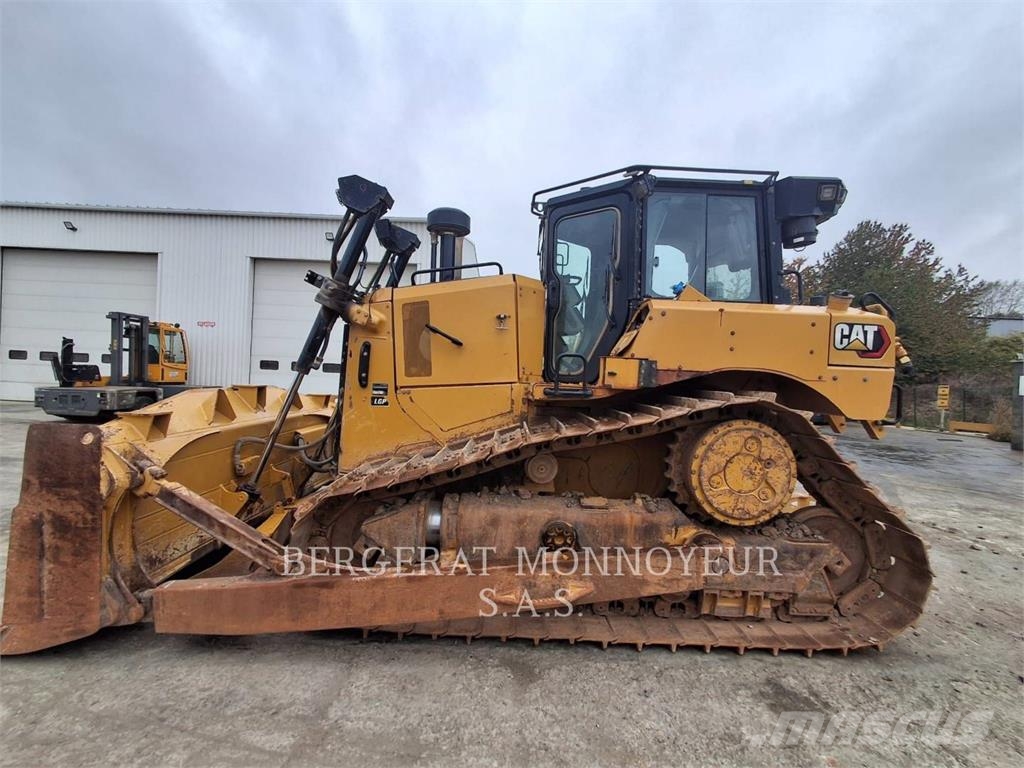 CAT D6 Bouteurs sur chenilles