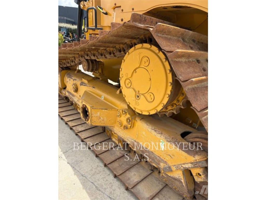 CAT D6 履帶推土機