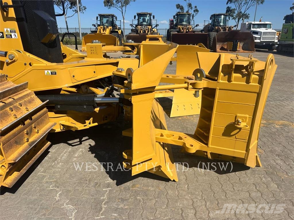 CAT D6 Гусеничні бульдозери