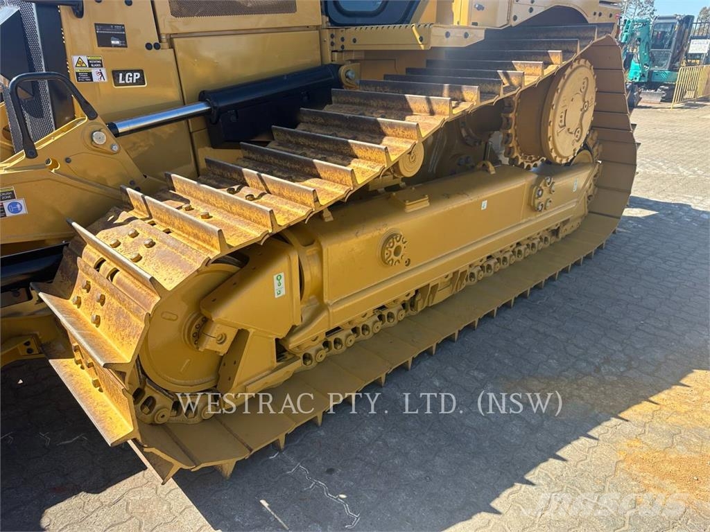 CAT D6 Гусеничні бульдозери