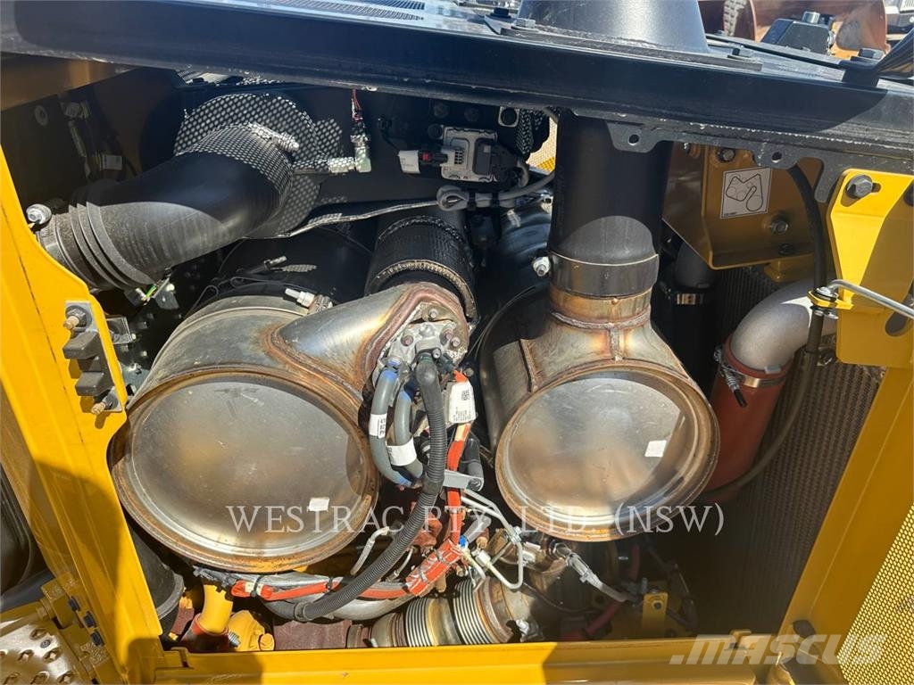 CAT D6 Гусеничні бульдозери