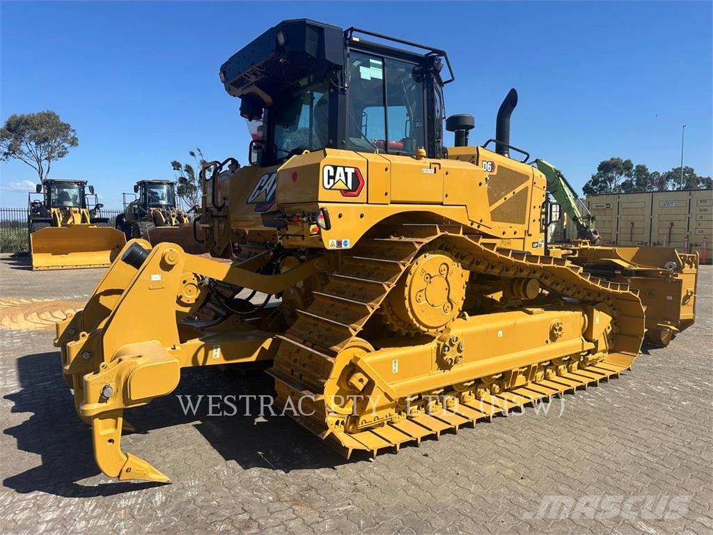 CAT D6 Гусеничні бульдозери