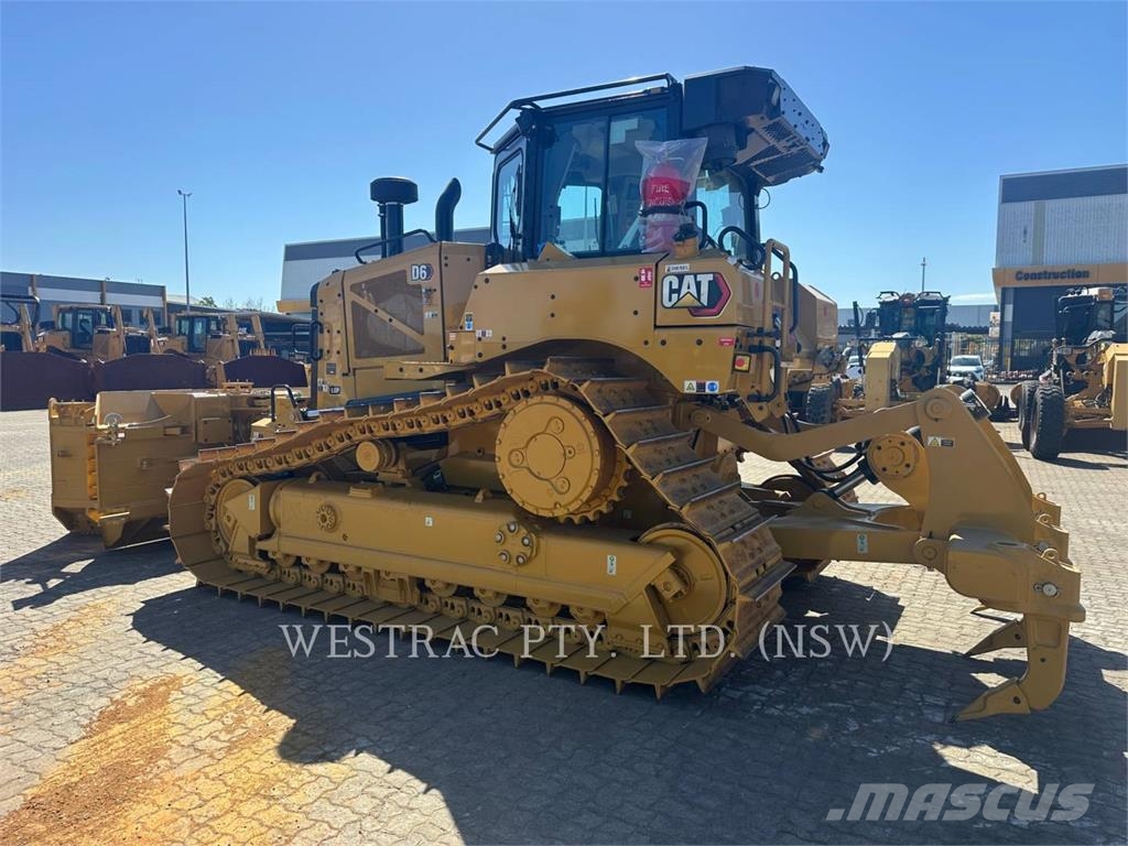 CAT D6 Гусеничні бульдозери