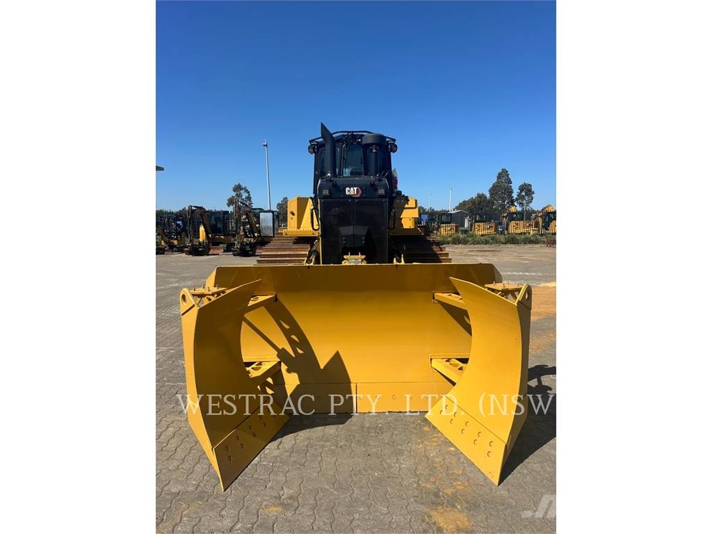 CAT D6 Гусеничні бульдозери