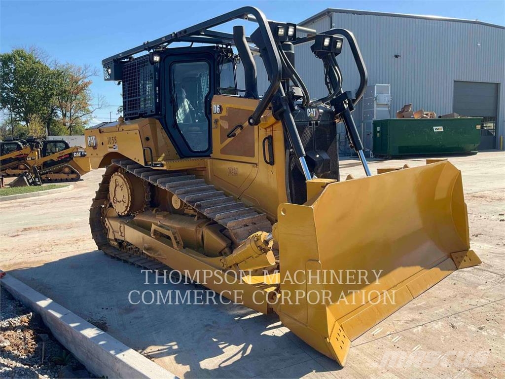 CAT D6 Kāpurķēžu buldozeri