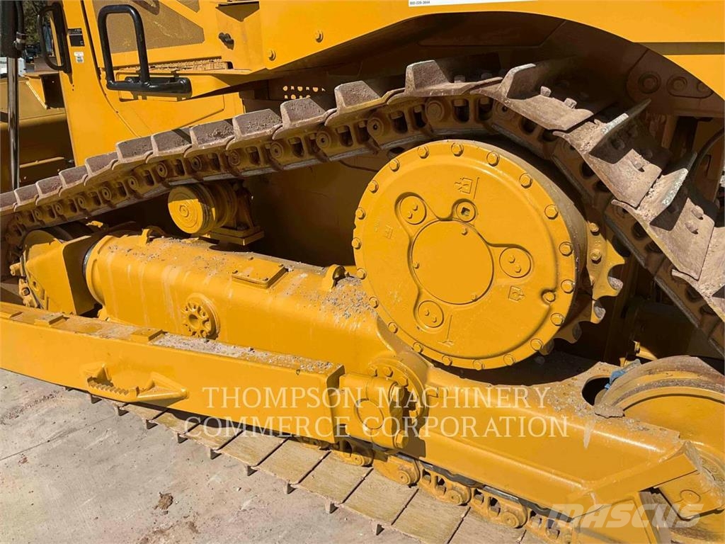 CAT D6 Kāpurķēžu buldozeri