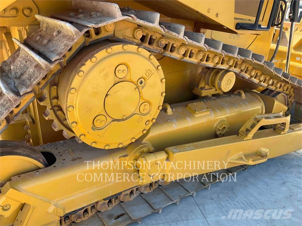 CAT D6 Kāpurķēžu buldozeri