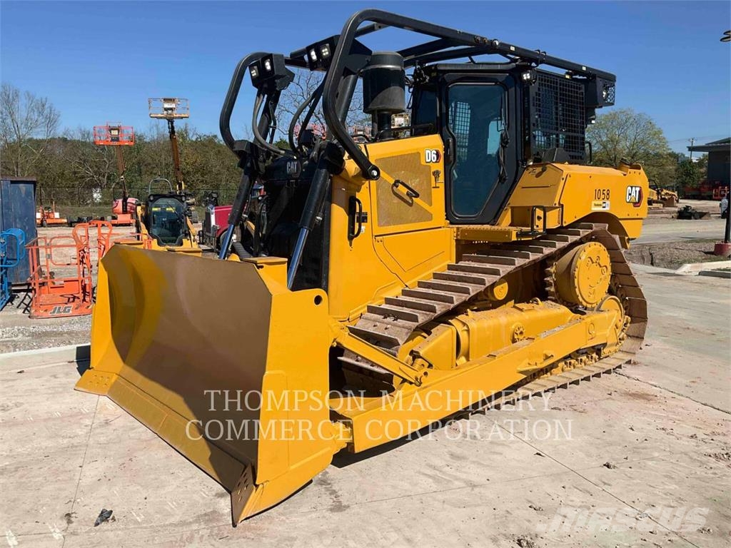 CAT D6 Kāpurķēžu buldozeri