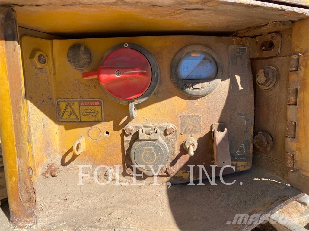 CAT D6-20 크롤러 도저