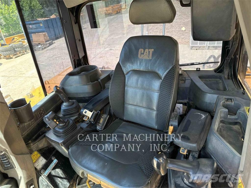 CAT D6-20 Rupsdozers