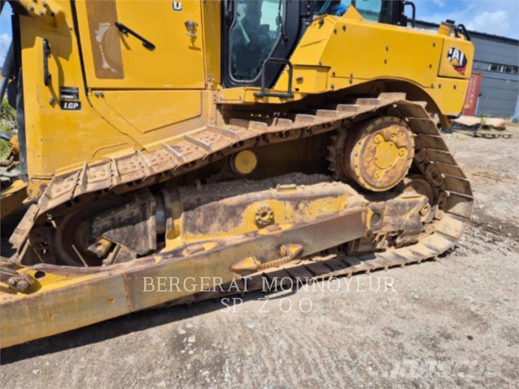 CAT D6-20 Crawler dozers