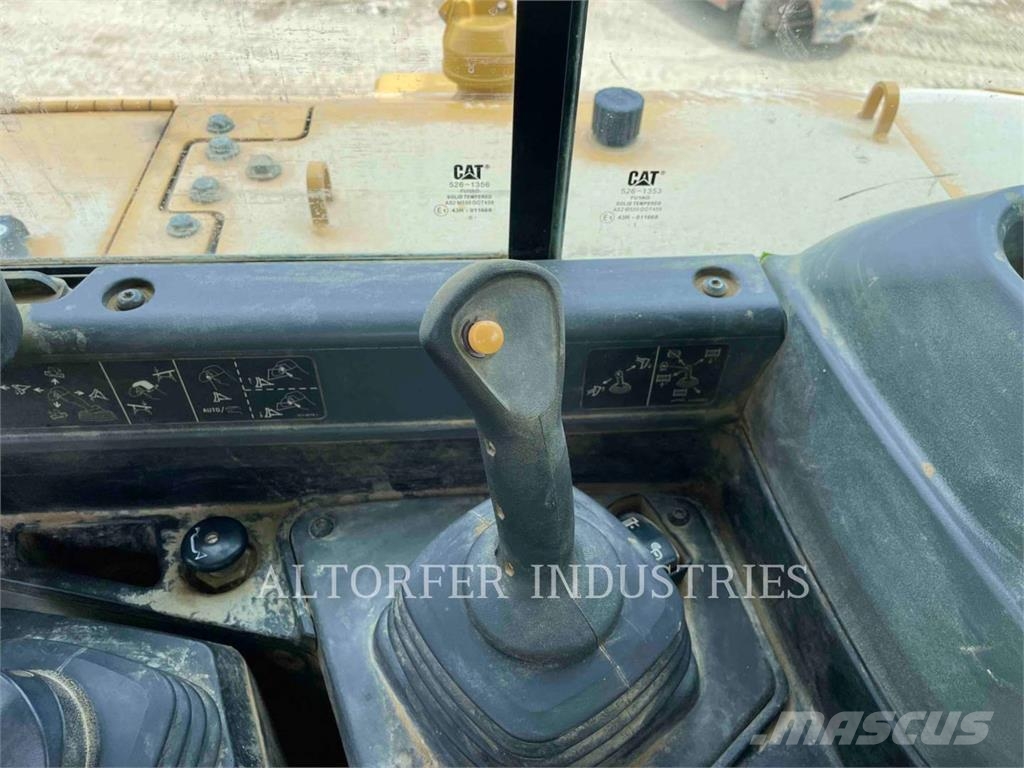 CAT D6-20 Bulldozer