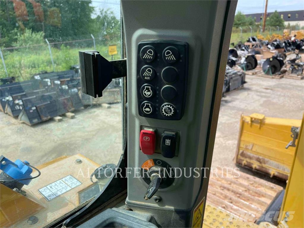 CAT D6-20 Bulldozer