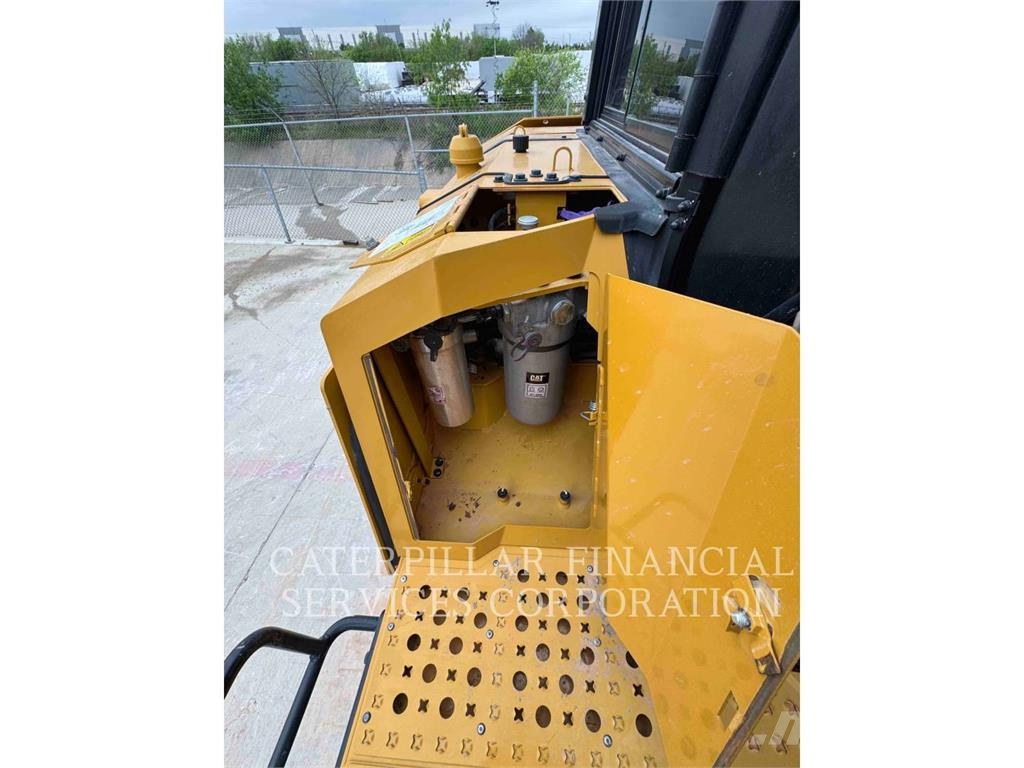 CAT D6-20XE 履帶推土機