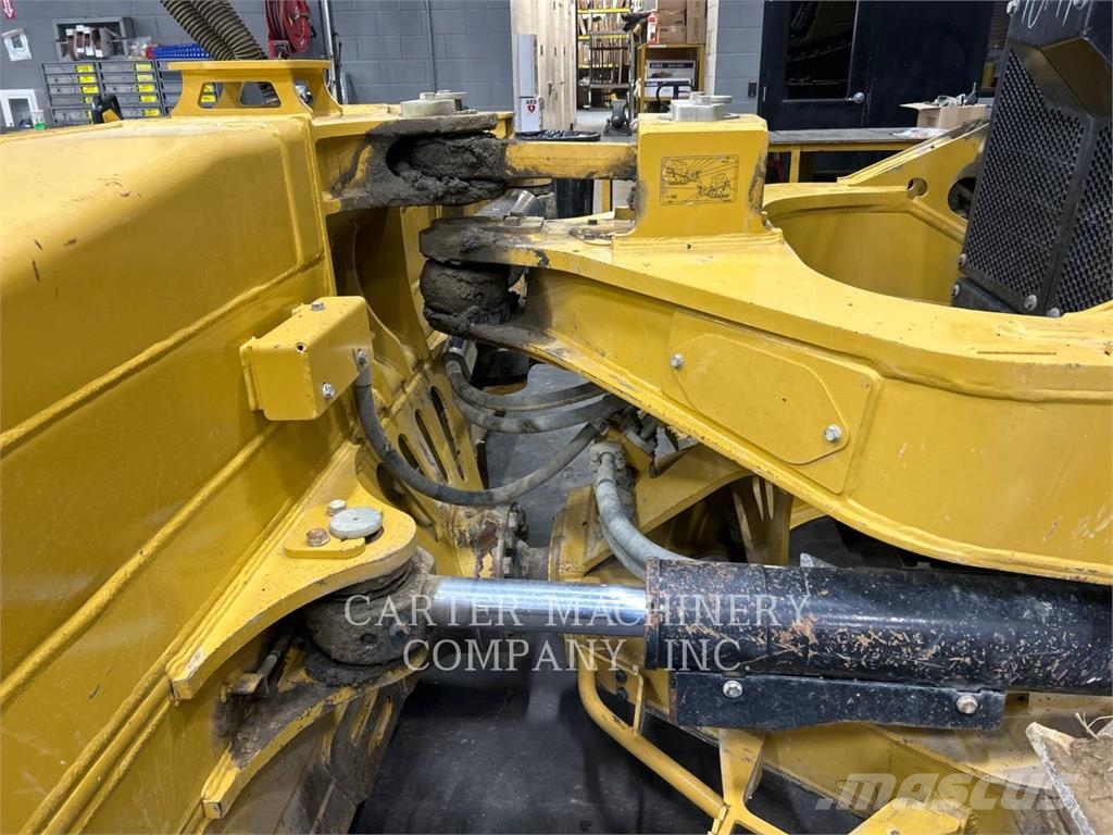 CAT D6 LGP Гусеничные бульдозеры