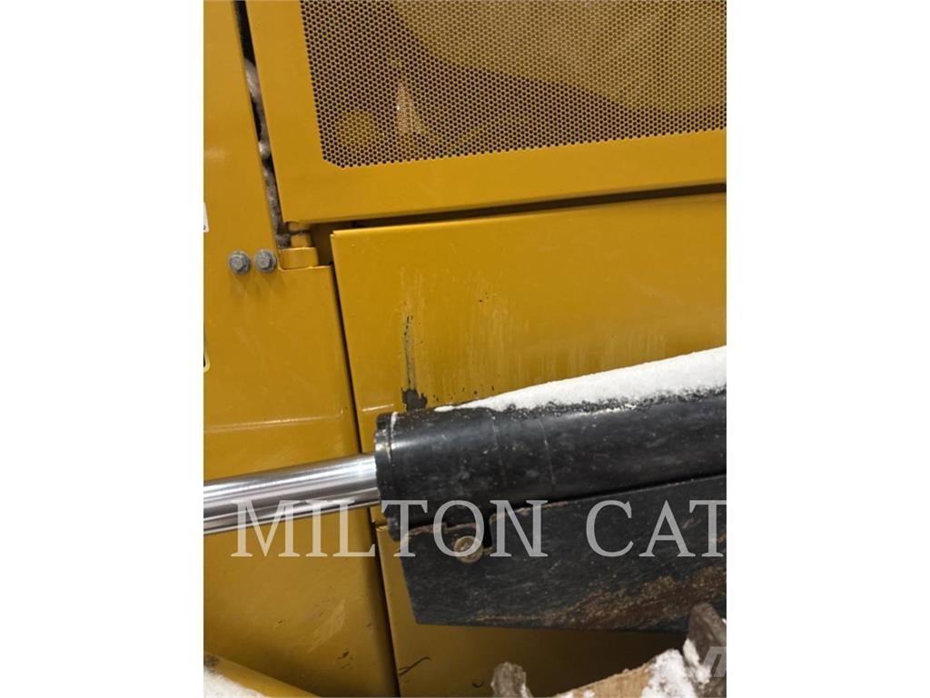 CAT D6 LGP 履帶推土機