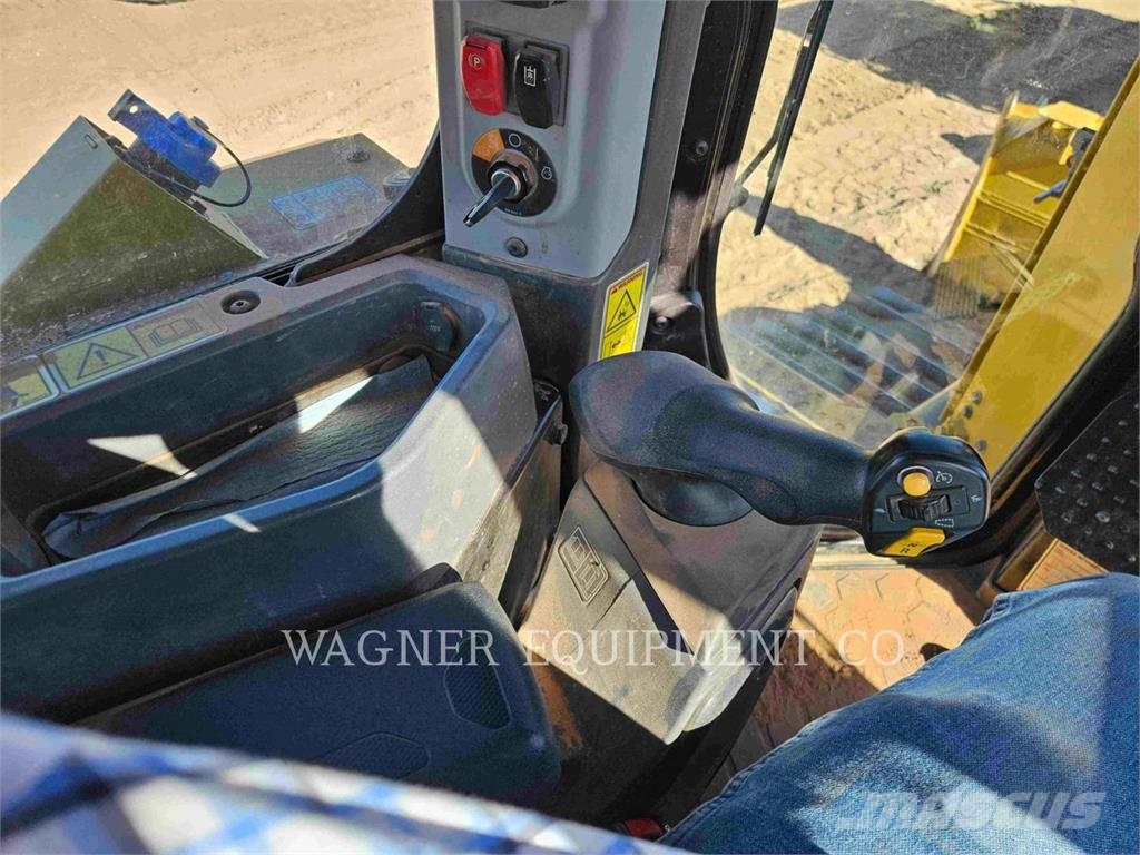CAT D6 VP Buldožerji goseničarji