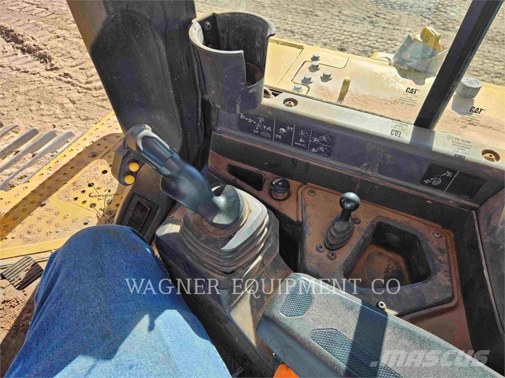 CAT D6 VP Buldožerji goseničarji