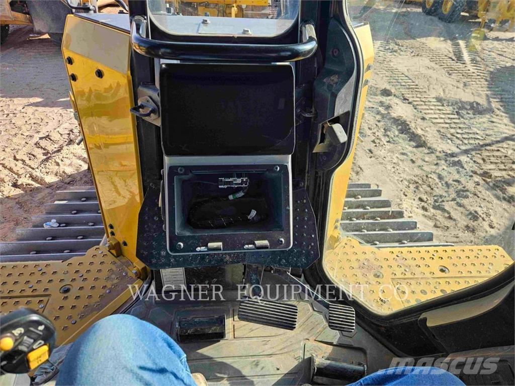 CAT D6 VP Crawler dozers