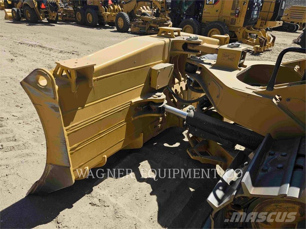 CAT D6 VP Crawler dozers