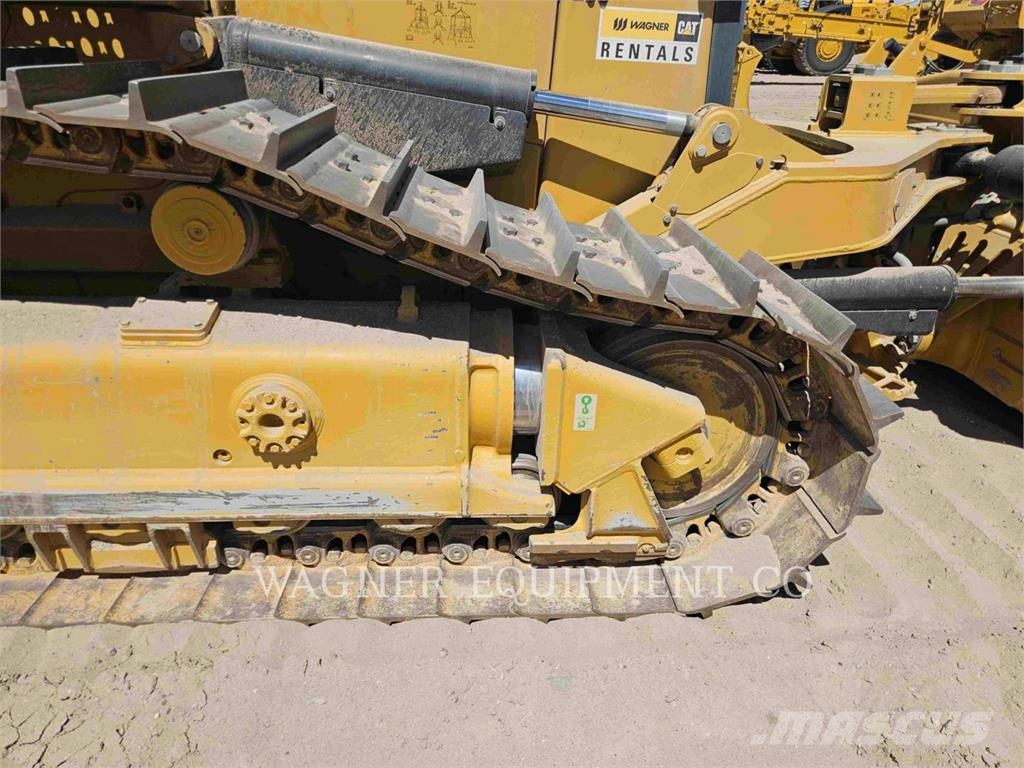 CAT D6 VP Crawler dozers