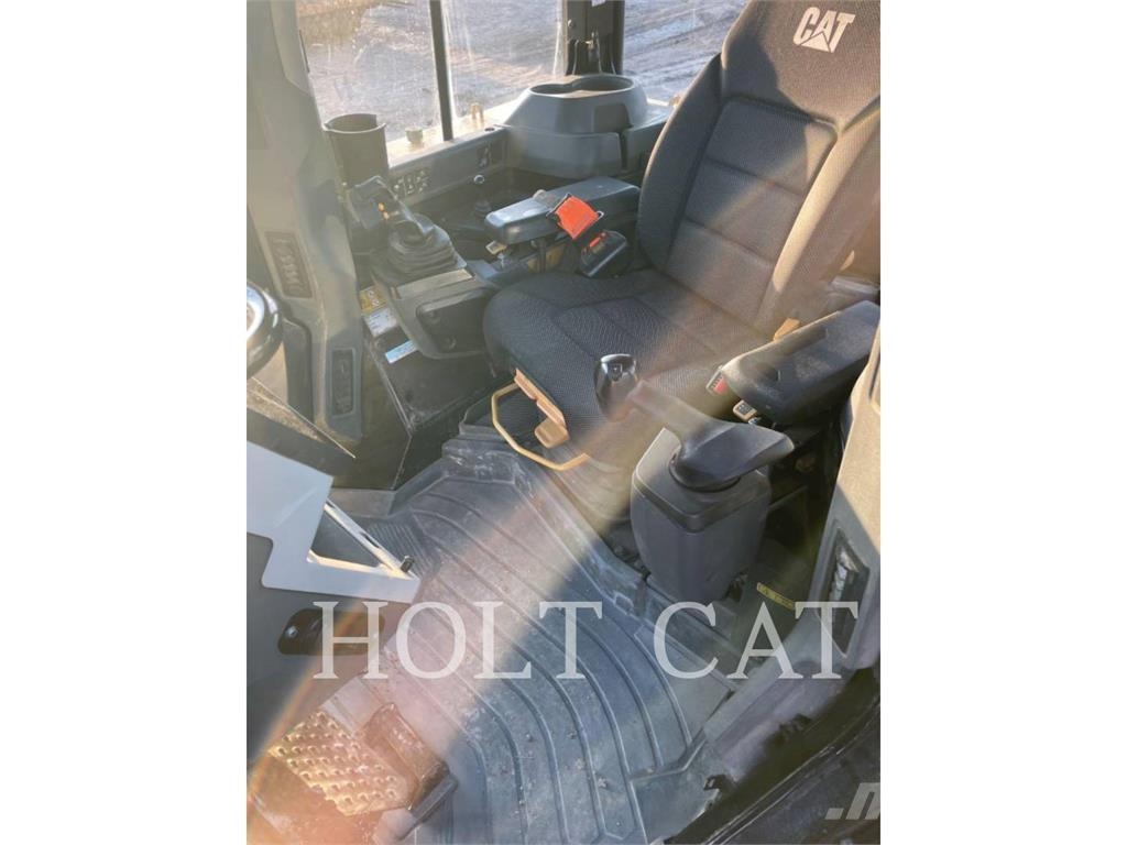 CAT D6 VP Crawler dozers